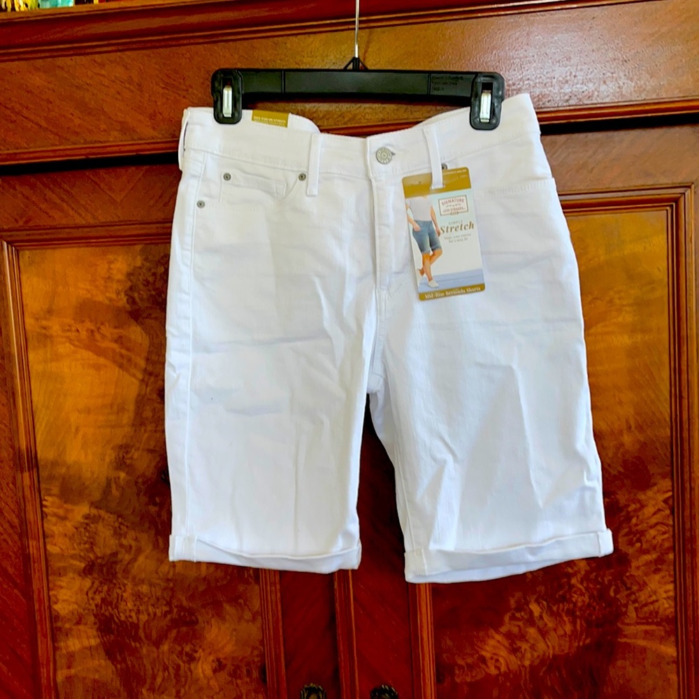 Levi’s white denim shorts